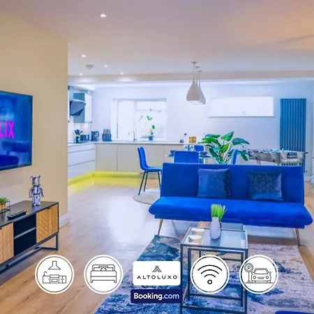 Deja Blue By Altoluxoexperience Short Lets & Serviced With Free Parking Holiday home *