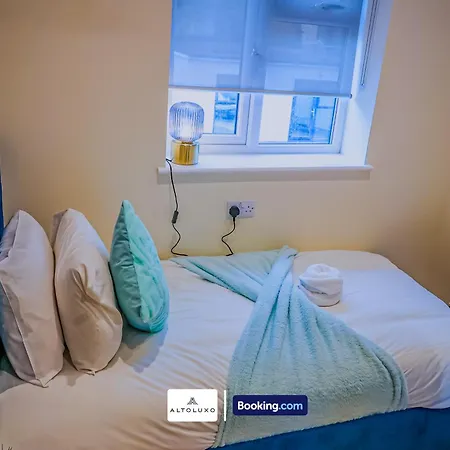 Deja Blue By Altoluxoexperience Short Lets & Serviced With Free Parking بريستول